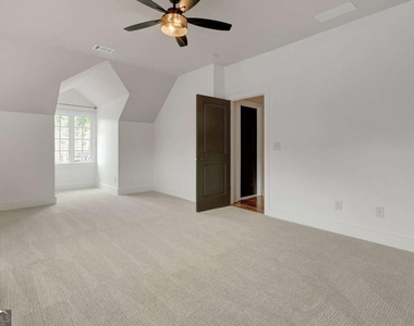 10559 Serenbe Lane - Photo Thumbnail 8