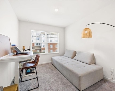 2684 Toucan Way Sw - Photo Thumbnail 10