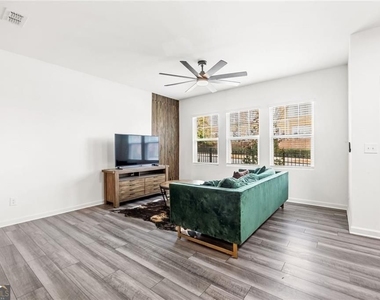 2684 Toucan Way Sw - Photo Thumbnail 5