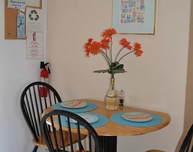 310 Maryland Avenue - Photo Thumbnail 6