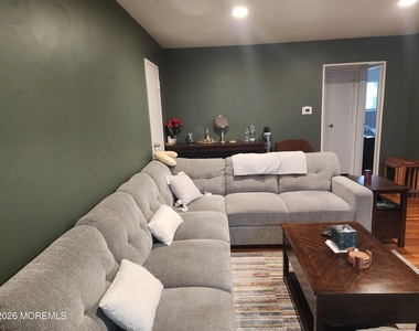 304-a South Street - Photo Thumbnail 1