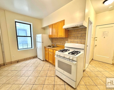 85 Street - Photo Thumbnail 4