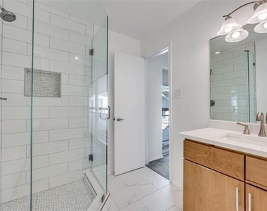 4616 W Lovers Lane - Photo Thumbnail 18