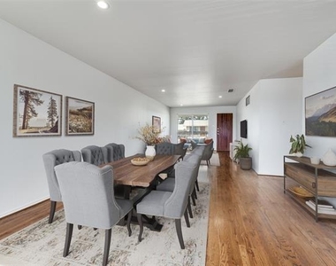 4616 W Lovers Lane - Photo Thumbnail 5