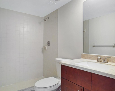 109 Lake Emerald Drive - Photo Thumbnail 19