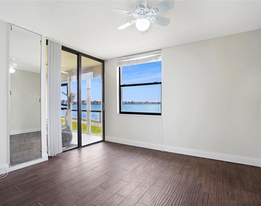 109 Lake Emerald Drive - Photo Thumbnail 24