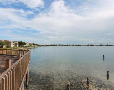 109 Lake Emerald Drive - Photo Thumbnail 31