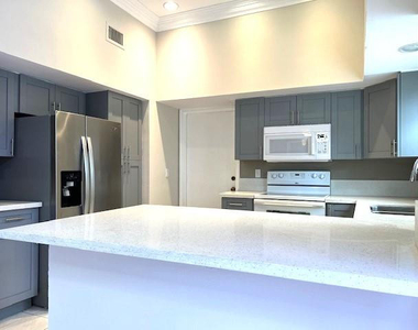 10110 Nw 5th Street - Photo Thumbnail 8
