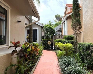 10110 Nw 5th Street - Photo Thumbnail 1