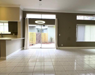 10110 Nw 5th Street - Photo Thumbnail 9