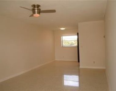 270 Ne 40th Street - Photo Thumbnail 6