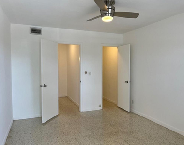 270 Ne 40th Street - Photo Thumbnail 7