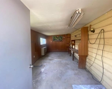 6554 Ascot Lane - Photo Thumbnail 17