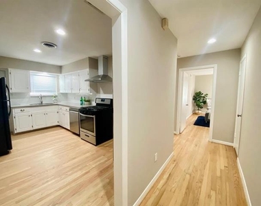6554 Ascot Lane - Photo Thumbnail 6