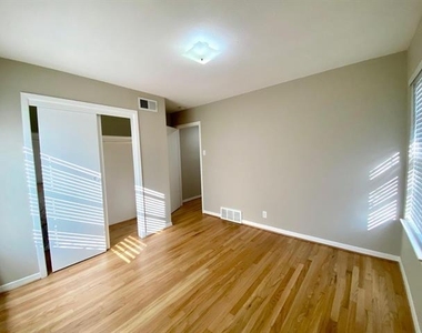 6554 Ascot Lane - Photo Thumbnail 14