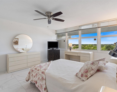 4280 Galt Ocean Drive - Photo Thumbnail 22