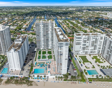 4280 Galt Ocean Drive - Photo Thumbnail 33