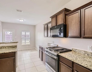 4315 Elderberry Street - Photo Thumbnail 8