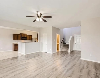 4315 Elderberry Street - Photo Thumbnail 3