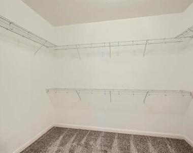 4315 Elderberry Street - Photo Thumbnail 13