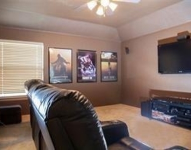 4122 W Crescent Way - Photo Thumbnail 12