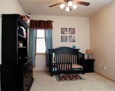 4122 W Crescent Way - Photo Thumbnail 8