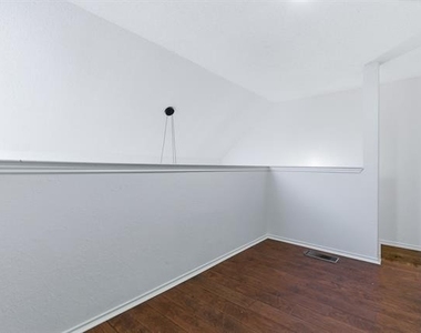 3101 Sondra Drive - Photo Thumbnail 23