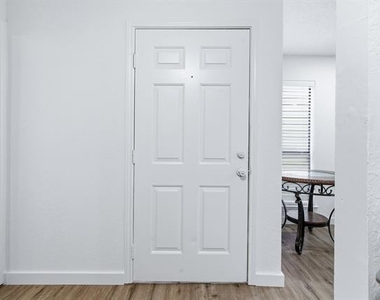 3101 Sondra Drive - Photo Thumbnail 9
