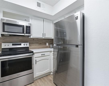 3101 Sondra Drive - Photo Thumbnail 16