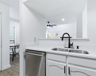 3101 Sondra Drive - Photo Thumbnail 17