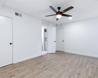 3101 Sondra Drive - Photo Thumbnail 24