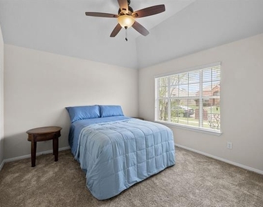 3205 Hamlett Lane - Photo Thumbnail 14