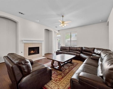 3205 Hamlett Lane - Photo Thumbnail 9