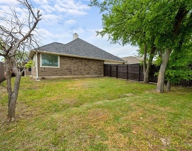 3205 Hamlett Lane - Photo Thumbnail 23
