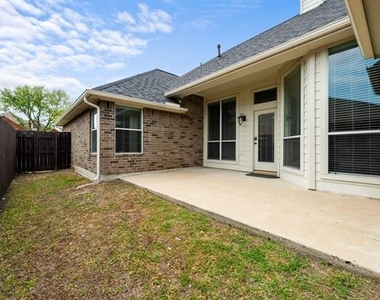 3205 Hamlett Lane - Photo Thumbnail 22
