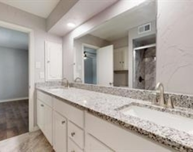 14724 Overview Drive - Photo Thumbnail 28