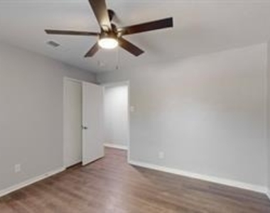 14724 Overview Drive - Photo Thumbnail 25