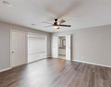 14724 Overview Drive - Photo Thumbnail 17