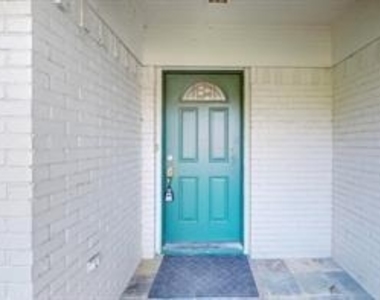 14724 Overview Drive - Photo Thumbnail 2