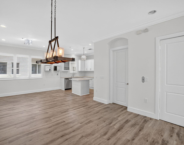 508 N Birch Road - Photo Thumbnail 11
