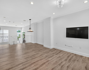 508 N Birch Road - Photo Thumbnail 14