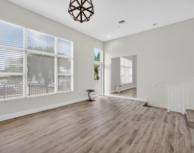 508 N Birch Road - Photo Thumbnail 6