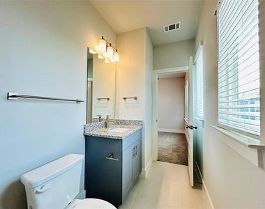 760 W Bedford Euless Road - Photo Thumbnail 35