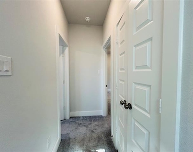 760 W Bedford Euless Road - Photo Thumbnail 15