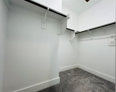 760 W Bedford Euless Road - Photo Thumbnail 17