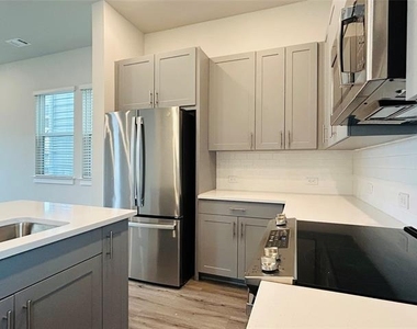 760 W Bedford Euless Road - Photo Thumbnail 34