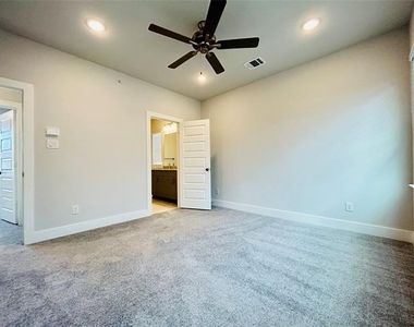 760 W Bedford Euless Road - Photo Thumbnail 28