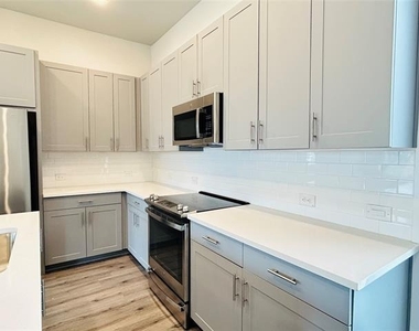 760 W Bedford Euless Road - Photo Thumbnail 12