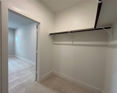 507 Mission Trail - Photo Thumbnail 32