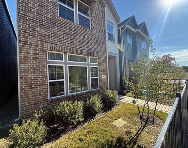 564 Mission Trail - Photo Thumbnail 20